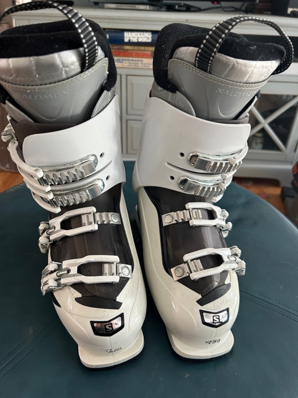 Salomon DIVINE R60 Womens DH Ski Boot White 7.6